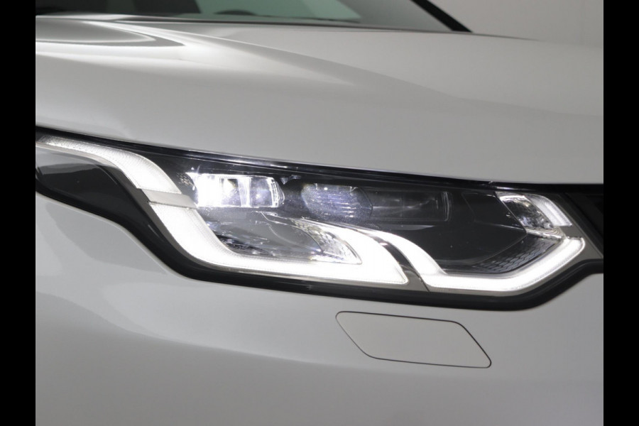 Land Rover Discovery Sport P300e R-Dynamic SE
