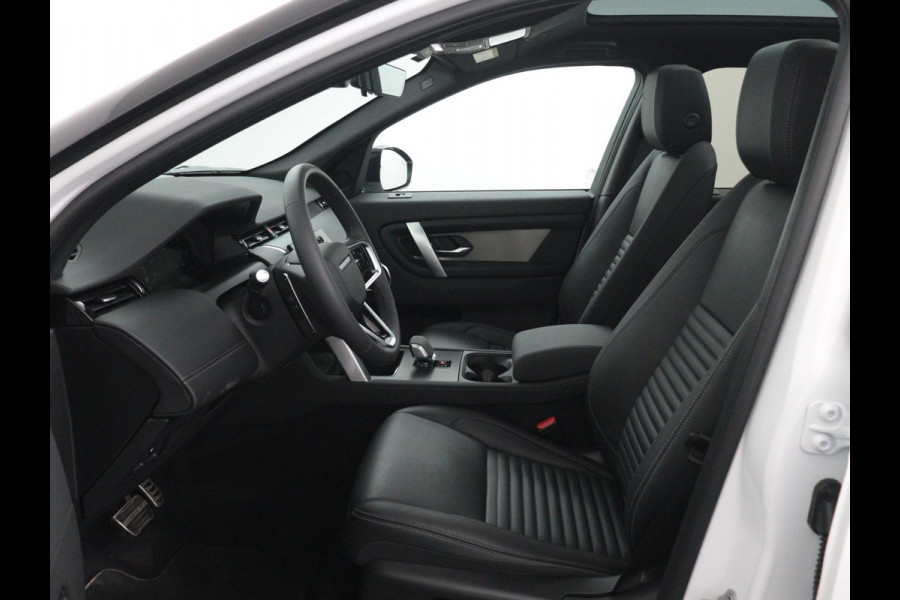 Land Rover Discovery Sport P300e R-Dynamic SE
