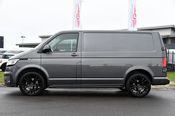 Volkswagen Transporter 2.0 TDI L1H1 PB Edition Highline Camera, Cruise, Carplay, LED, Automaat, Multimedia, Sensoren, 150PK, UNIEK!