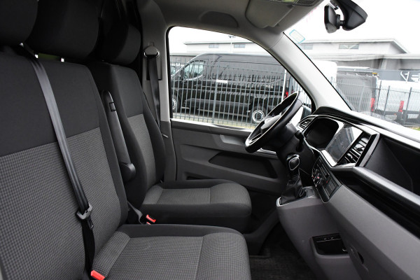 Volkswagen Transporter 2.0 TDI L1H1 PB Edition Highline Camera, Cruise, Carplay, LED, Automaat, Multimedia, Sensoren, 150PK, UNIEK!