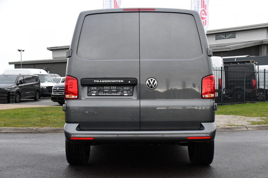 Volkswagen Transporter 2.0 TDI L1H1 PB Edition Highline Camera, Cruise, Carplay, LED, Automaat, Multimedia, Sensoren, 150PK, UNIEK!