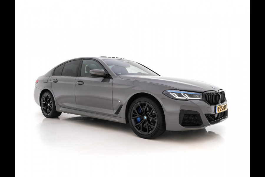 BMW 5 Serie 545e xDrive High Executive Edition M-Sportpack (INCL-BTW) Aut. *PANO | LASER-LED | HEAD-UP | ADAPT.CRUISE | FULL-LEATHER | SURROUND-VIEW | MEMORY-PACK | HARMAN/KARDON-AUDIO | DIGI-COCKPIT | COMFORT-SEATS | DAB+ | KEYLESS | 19"ALU*