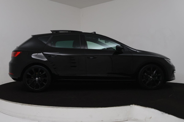 Seat Leon 1.5 TSI FR Ultimate Edition Black Automaat (VIRTUAL, PANODAK, CAMERA, NAVI, PDC, ADAPTIVE, NL-AUTO, GOED ONDERHOUDEN)