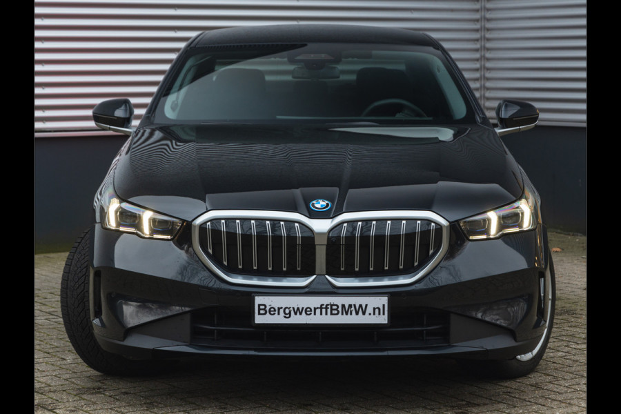 BMW 5 Serie 550e xDrive - Comfortzetels - Driving Ass Prof - Stoelventilatie - Head-Up