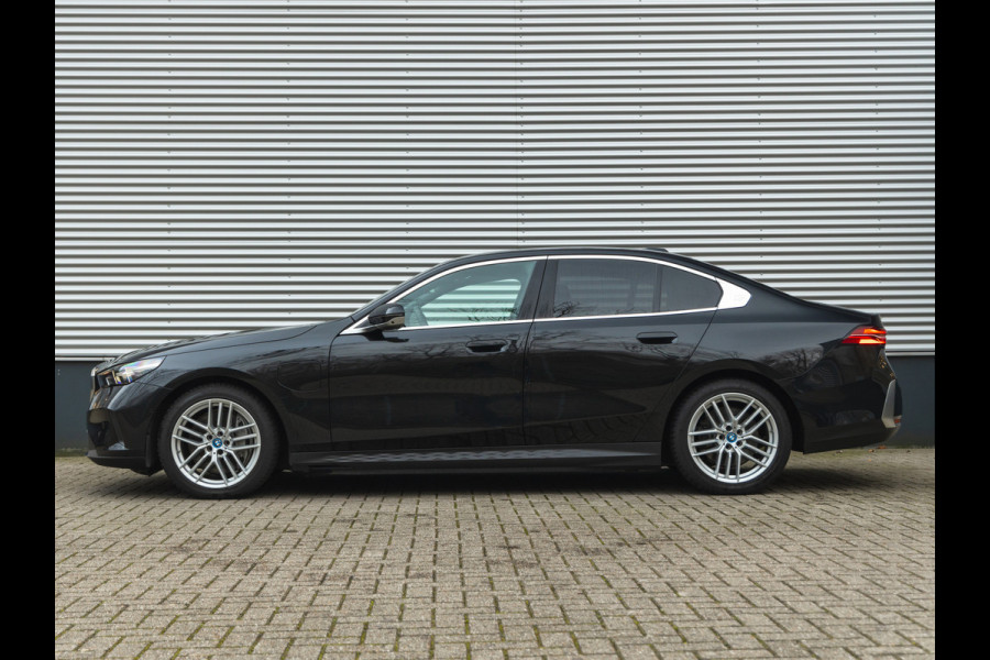 BMW 5 Serie 550e xDrive - Comfortzetels - Driving Ass Prof - Stoelventilatie - Head-Up