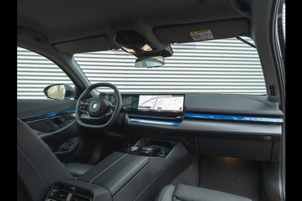 BMW 5 Serie 550e xDrive - Comfortzetels - Driving Ass Prof - Stoelventilatie - Head-Up