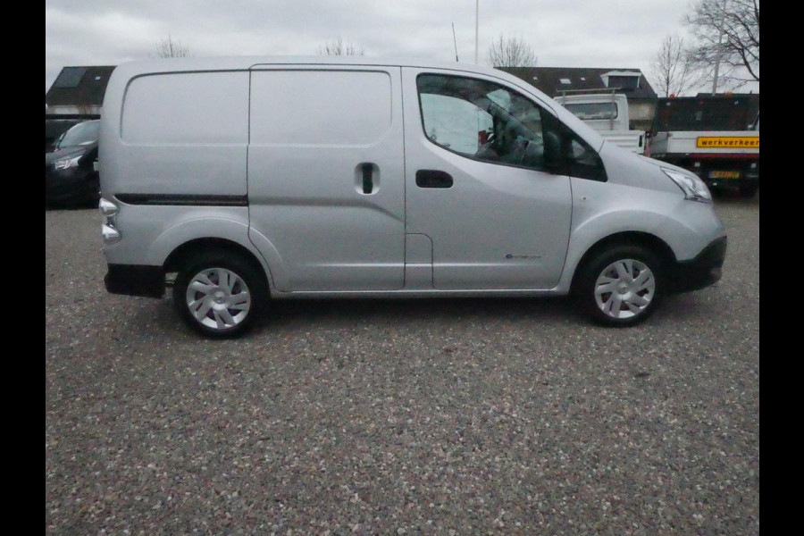 Nissan E-NV200 80KW, Accu 40 kWh, Airco, Automaat