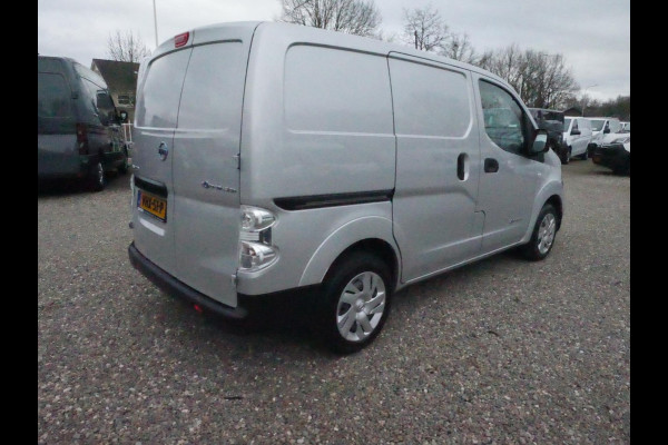 Nissan E-NV200 80KW, Accu 40 kWh, Airco, Automaat