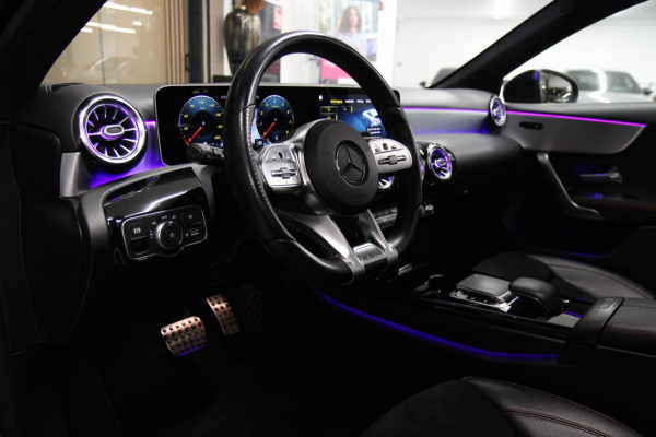 Mercedes-Benz A-Klasse 200 AMG/PANO/SFEERV/CARPLAY/CAMERA/VOLL