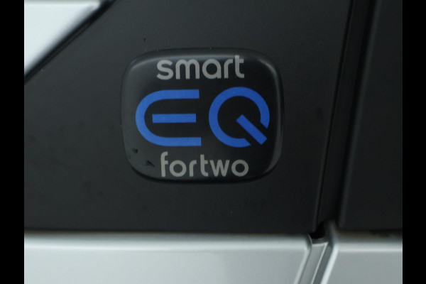 Smart Fortwo cabrio EQ Comfort PLUS 18 kWh Half-leder | PANO | Camera