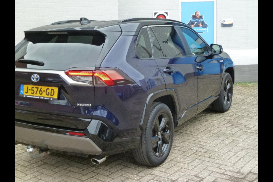 Toyota RAV4 2.5 Hybrid AWD Bi-Tone|Leder|Stoel/Stuurverwarming|Camera|Keyless-Entry|Trekhaak|1650KG Trekgewicht!