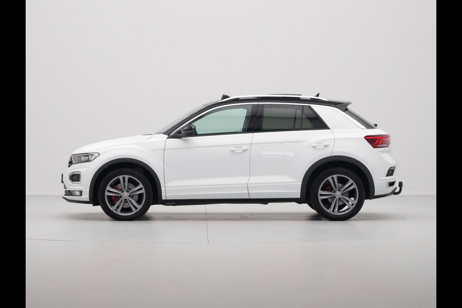 Volkswagen T-Roc 1.5 TSI 150pk Sport R-Line Panorama Trekhaak El. Klep Navigatie 24