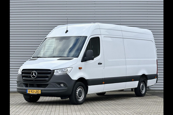 Mercedes-Benz Sprinter 317 CDI L3H2 RWD Mercedes-Benz Sprinter 317 CDI L4H2 RWD