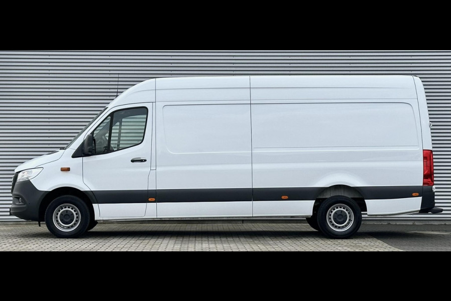 Mercedes-Benz Sprinter 317 CDI L3H2 RWD Mercedes-Benz Sprinter 317 CDI L4H2 RWD