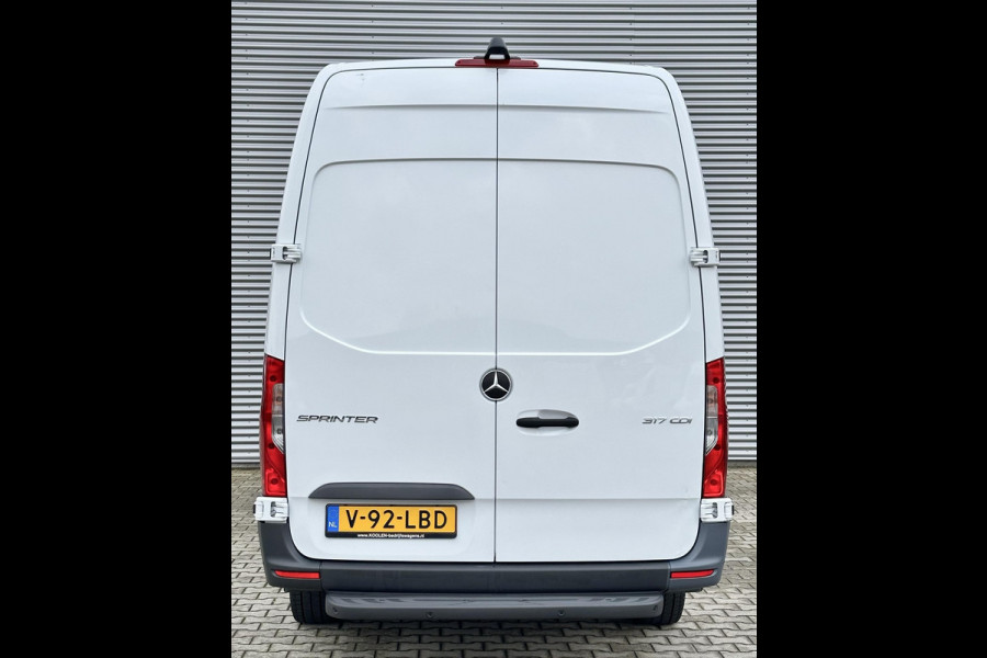 Mercedes-Benz Sprinter 317 CDI L3H2 RWD Mercedes-Benz Sprinter 317 CDI L4H2 RWD