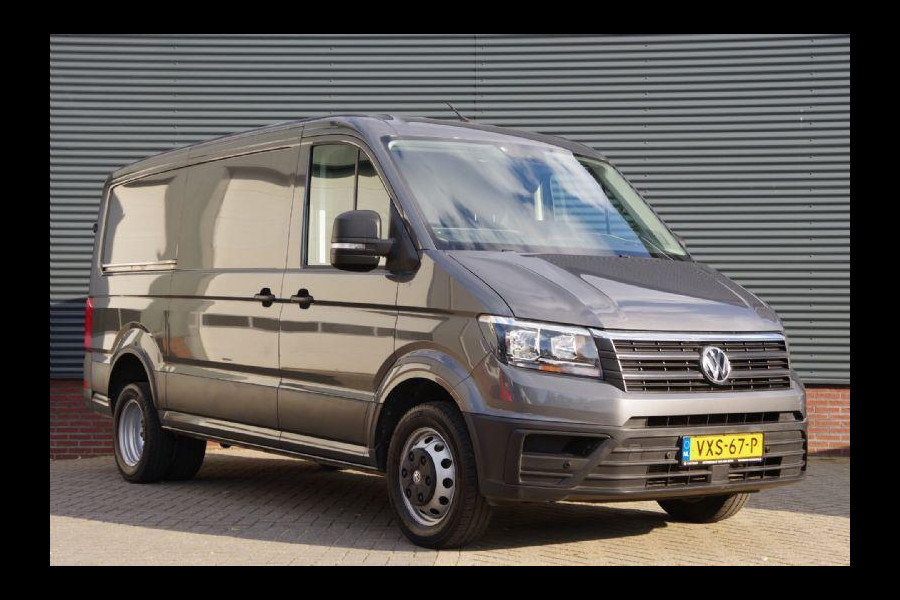 Volkswagen Crafter 50 2.0 TDI L3H2 (L2H1) 177PK AUT. 3.5T TREKGEW. DUBBEL LUCHT, CAMERA, NAVI, CRUISE, AIRCO, STOELVERWARMING, DUBBEL LUCHT