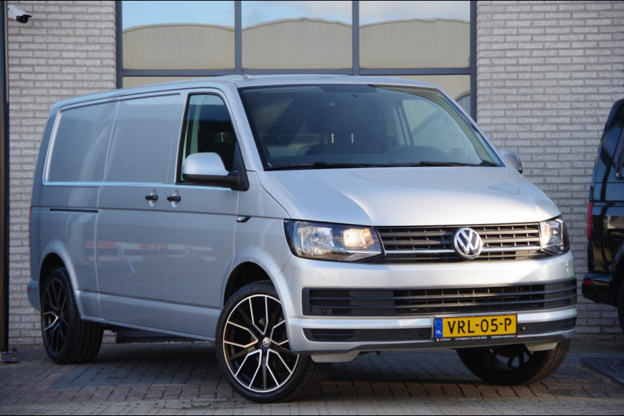 Volkswagen Transporter 2.0 TDI L2 150PK, AIRCO, CRUISE, NAVI, PARKEERSENSOREN, STOELVERWARMING DUBBELE CABINE LEVERBAAR