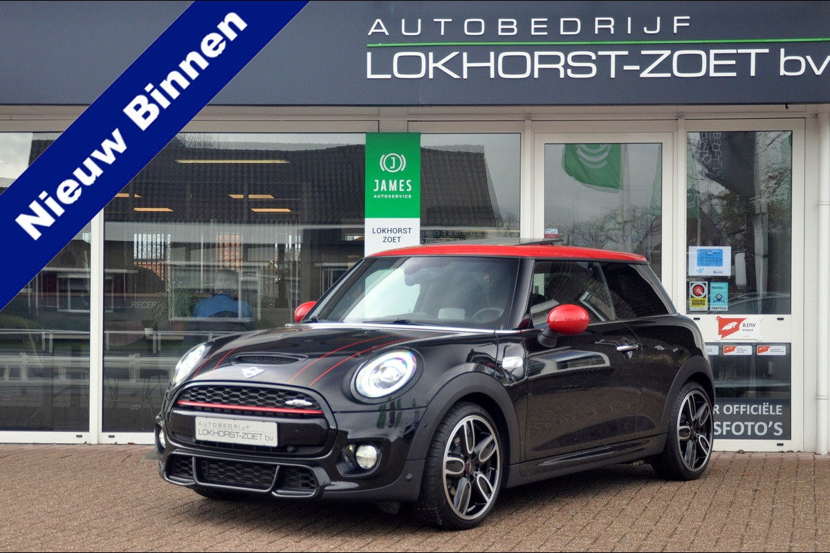 MINI Mini 2.0 Cooper S Automaat | JCW Pakket | 18 inch | Panoramadak | Origineel NL auto