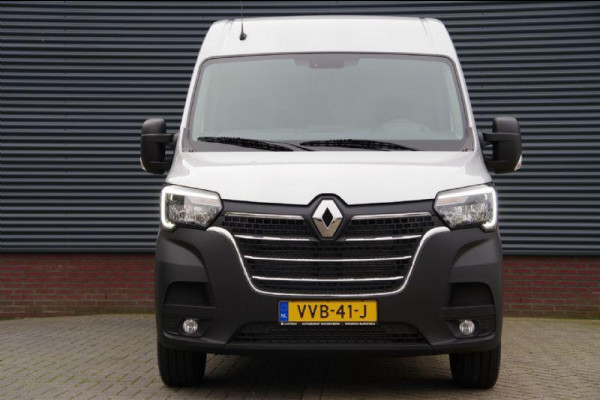 Renault Master T35 2.3 dCi 135PK L2H2 Work Edition CAMERA, NAVI, CRUISE, AIRCO, APPLE CARPLAY/ANDROID, PDC DUBBELE CABINE LEVERB.