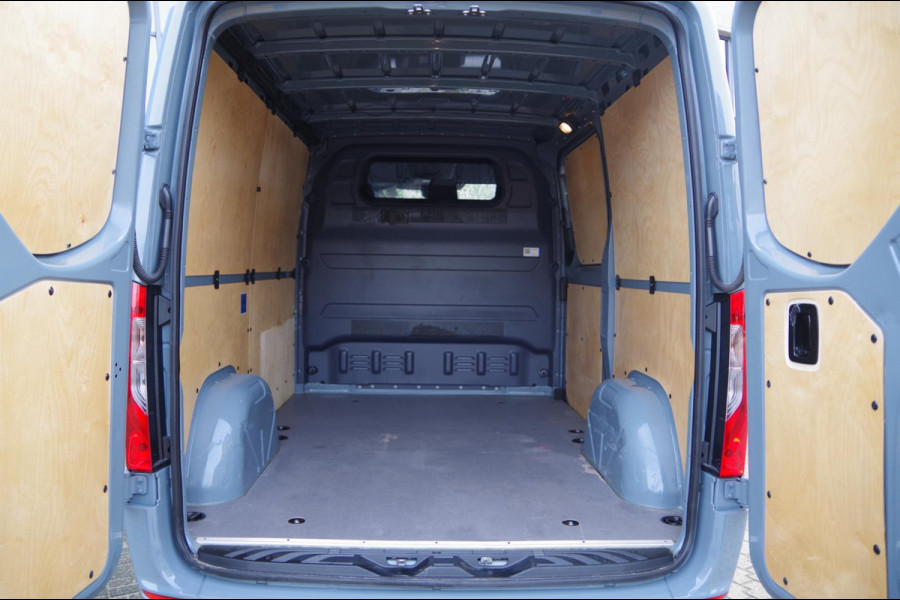 Mercedes-Benz Sprinter 143PK 2.2 CDI L1H1 3-ZITS, AUT. CAMERA, TREKHAAK, STOELVERWARMING, APPLE CARPLAY, CLIMA, STANDKACHEL