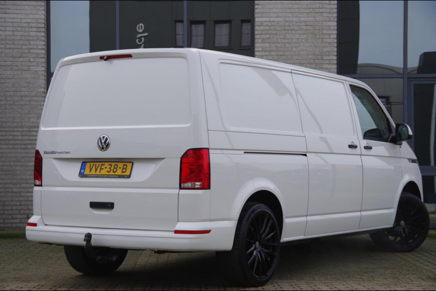 Volkswagen Transporter 2.0 TDI L2 150PK AUT-7, ADAPT. CRUISE, TREKHAAK, CAMERA, NAVI, APPLE CARPLAY/ANDROID AUTO, AIRCO