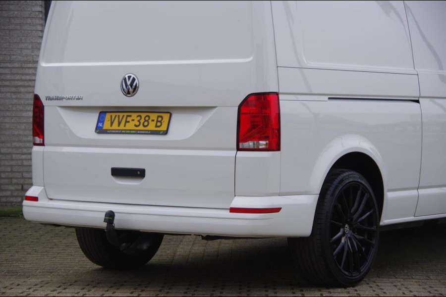 Volkswagen Transporter 2.0 TDI L2 150PK AUT-7, ADAPT. CRUISE, TREKHAAK, CAMERA, NAVI, APPLE CARPLAY/ANDROID AUTO, AIRCO