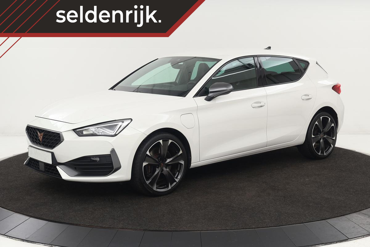 CUPRA Leon 1.4 e-Hybrid VZ | 245pk | Adaptive cruise | Stoelverwarming | Sfeerverlichting | Full LED | Keyless | Navigatie | PDC | Climate control | PHEV