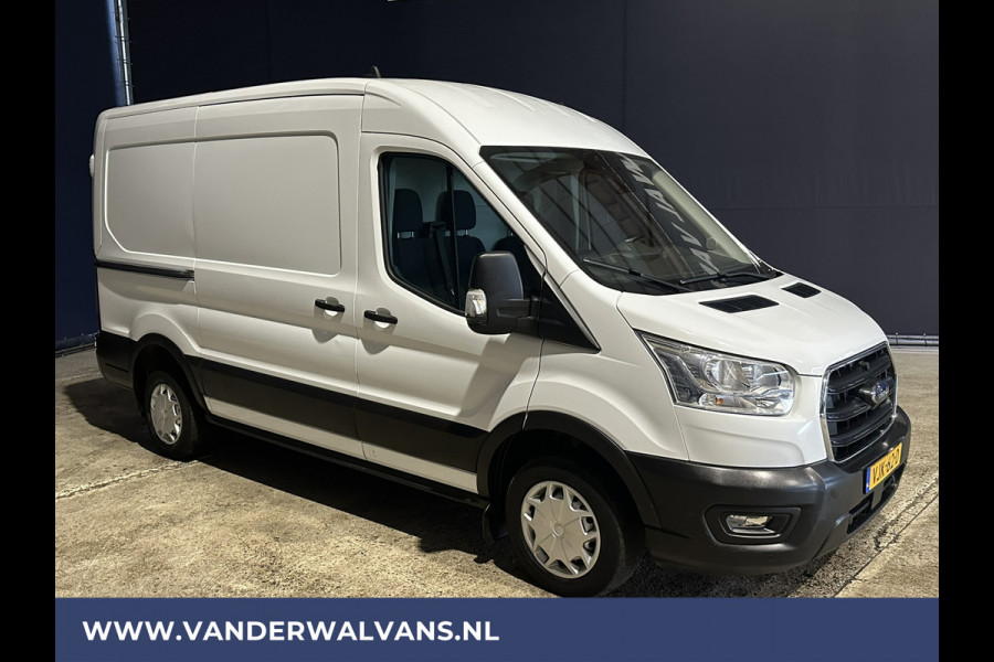 Ford Transit 2.0 TDCI L2H2 Euro6 Airco | Cruisecontrol | 2450kg Trekhaak | Verwarmde voorruit | Parkeersensoren Bijrijdersbank