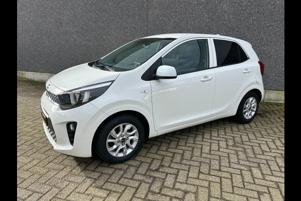 Kia Picanto 1.0 MPi ComfortPlusLine | CARPLAY | NAVI | STOEL/STUURVERWARMING | APK T/M 29-1-2027 | GROTE BEURT | NIEUWE BANDEN