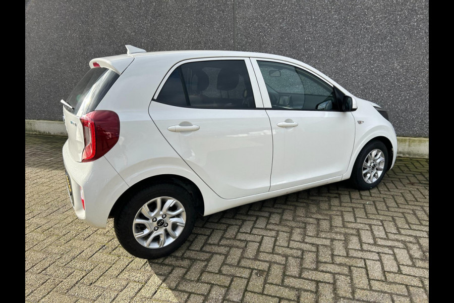 Kia Picanto 1.0 MPi ComfortPlusLine | CARPLAY | NAVI | STOEL/STUURVERWARMING | APK T/M 29-1-2027 | GROTE BEURT | NIEUWE BANDEN