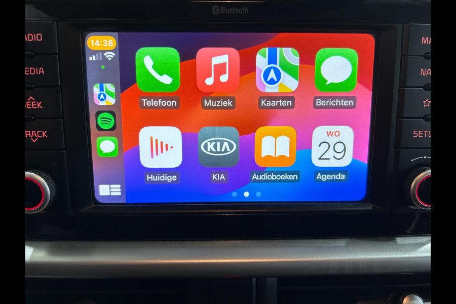 Kia Picanto 1.0 MPi ComfortPlusLine | CARPLAY | NAVI | STOEL/STUURVERWARMING | APK T/M 29-1-2027 | GROTE BEURT | NIEUWE BANDEN