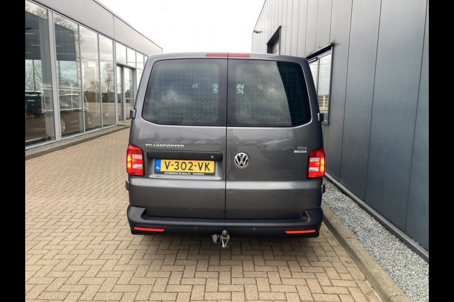 Volkswagen Transporter 2.0 TDi 150pk EURO6 L2H1 DC Dubbele Cabine NAVI/AIRCO/PDC/TREKHAAK