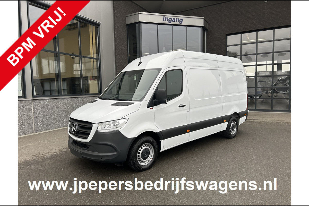 Mercedes-Benz Sprinter 317 CDI L2 H2 MBUX / Camera / Navigatie / Parkeersensoren / Cruise control / Airco / 270 Graden achterdeuren