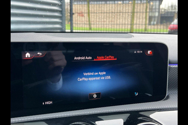 Mercedes-Benz A-Klasse 250 e Plug-in Hybrid 218pk PHEV | Widescreen | Camera | Carplay | Sfeerverlichting | Stoelverwarming |