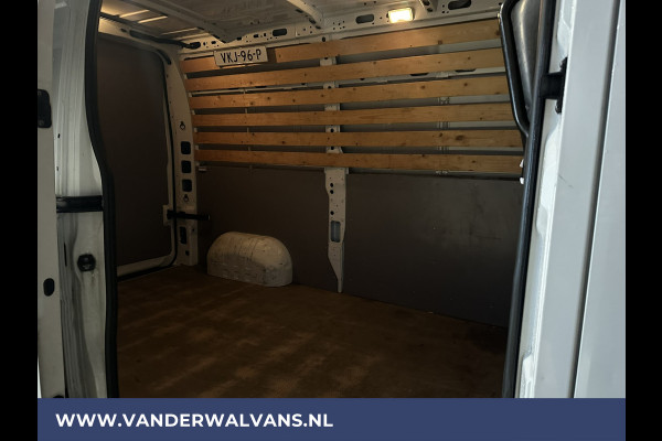 Renault Master 2.3 dCi 136pk L2H2 Euro6 Airco | Camera | Navigatie | Cruisecontrol | Trekhaak | Parkeersensoren Bijrijdersbank