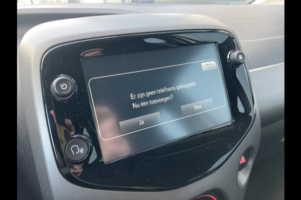 Toyota Aygo 1.0 VVT-i X-Play 5-drs. NAVI/CAMERA/CARPLAY/LIMITER/AIRCO