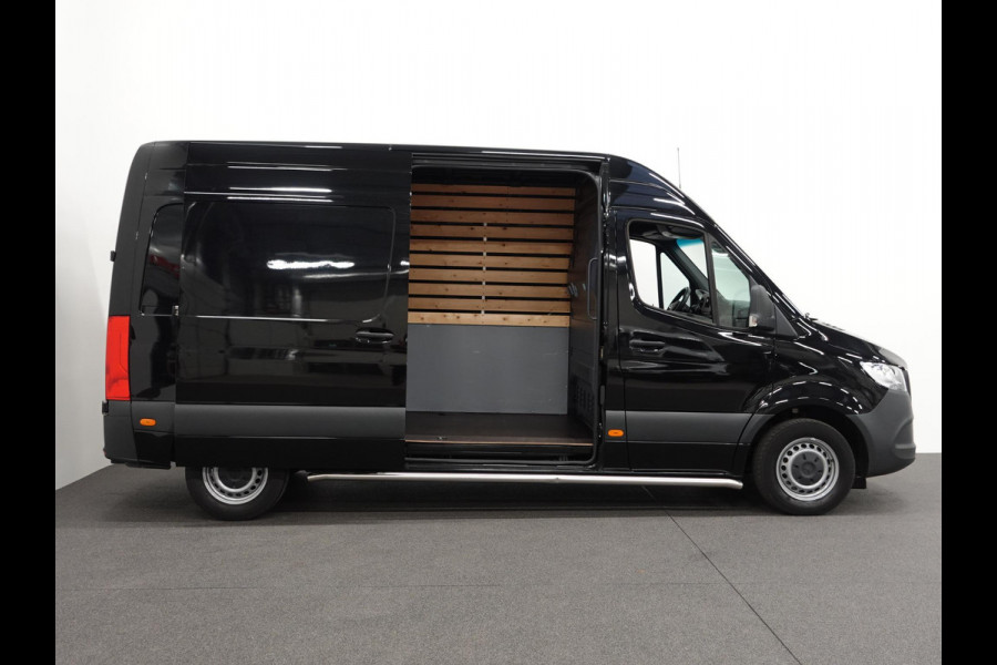 Mercedes-Benz Sprinter L2H2 Automaat Navi Airco Camera Parkeersensoren