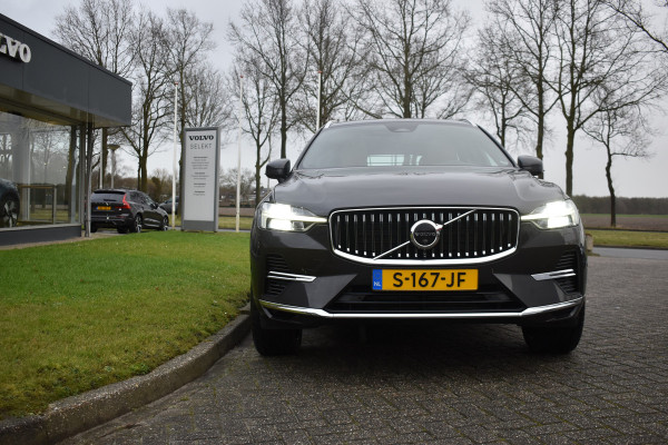 Volvo XC60 T8 455PK Plug-in hybrid AWD Ultimate Bright | Luchtvering | H&K | Massage stoelen | 360 camera | Trekhaak | ACC | HUD | 21"LMV