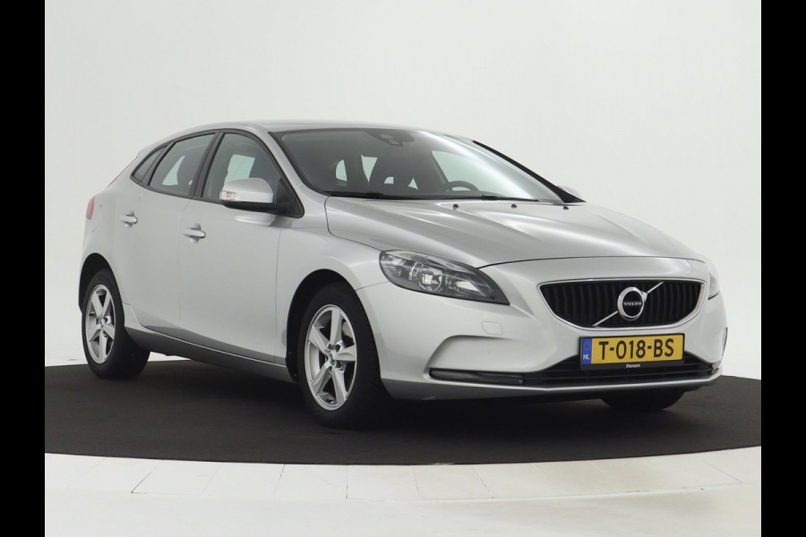 Volvo V40 2.0 T2 Momentum NAVI | Bluetooth | Dealer onderhouden