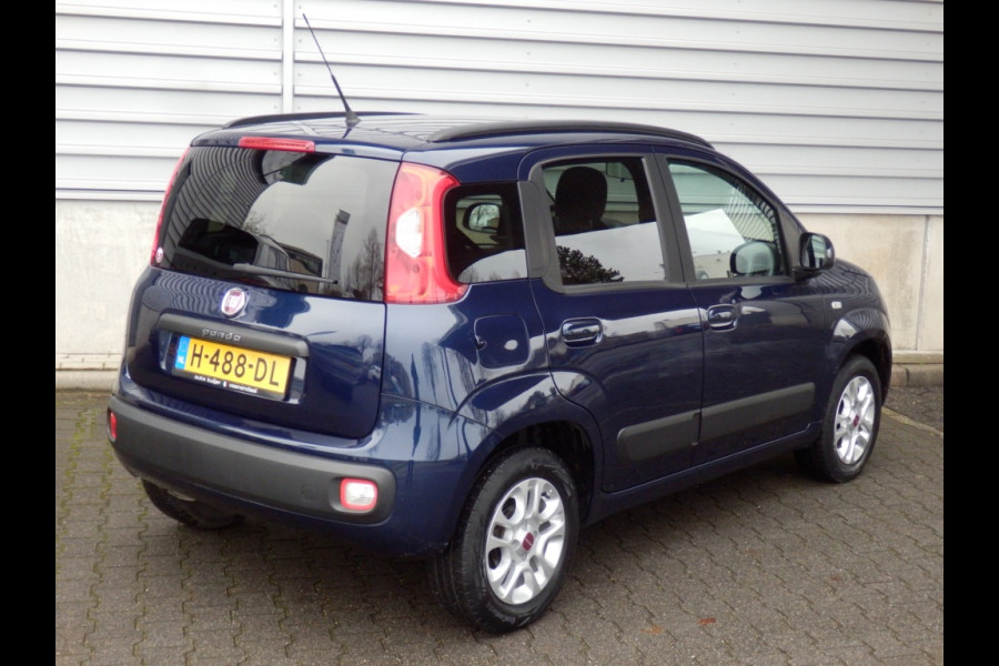 Fiat Panda 1.2 4-cilinder | Lounge | UConnect | 5- zits uitvoering |