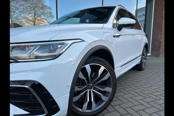 Volkswagen Tiguan 1.4 TSI eHybrid R-Line Business+ - Automaat - Navi - Camera - Climate