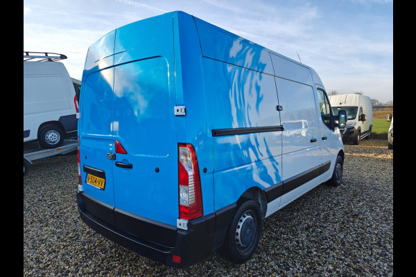 Renault Master T35 2.3 dCi L2H2 AUTOMAAT , 170 PK , airco , cruise , Apk feb. 2026 , werkplaatsinrichting.