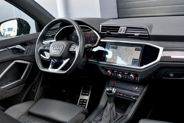 Audi RS Q3 Pano, Carbon, 360, RS Seats, ACC, B&O, Keyless, CarPlay, Sfeer, Dodeh, Matrix!