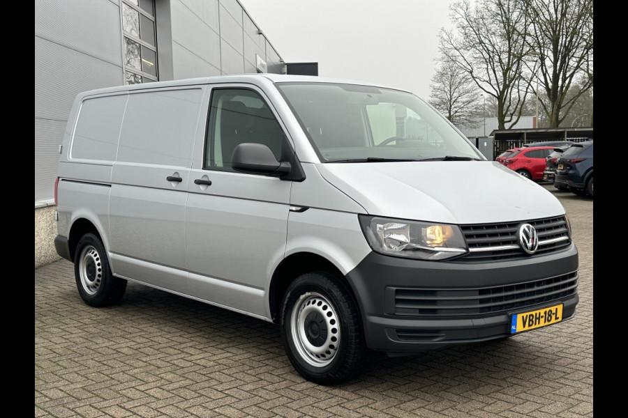 Volkswagen Transporter 2.0 TDI L1H1 Trendl. TREKHAAK! CAMERA! BLUETOOTH!