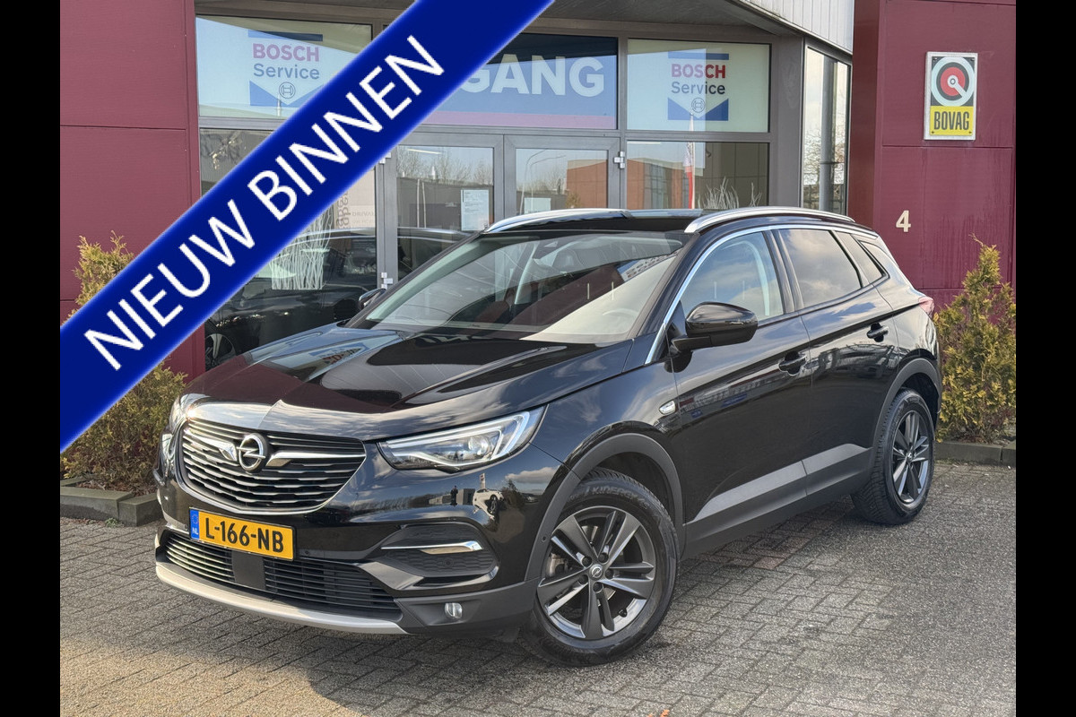 Opel Grandland X 1.2 Turbo Business Executive