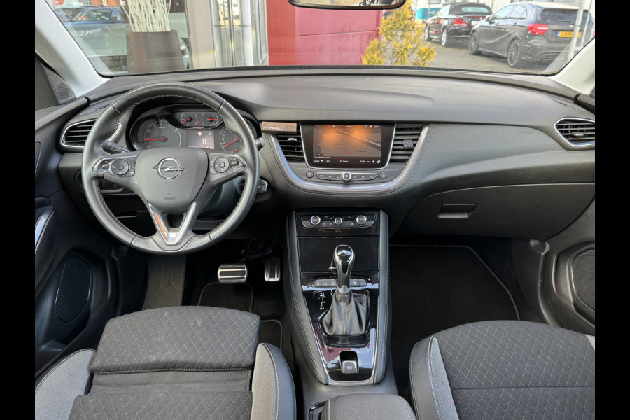 Opel Grandland X 1.2 Turbo Business Executive