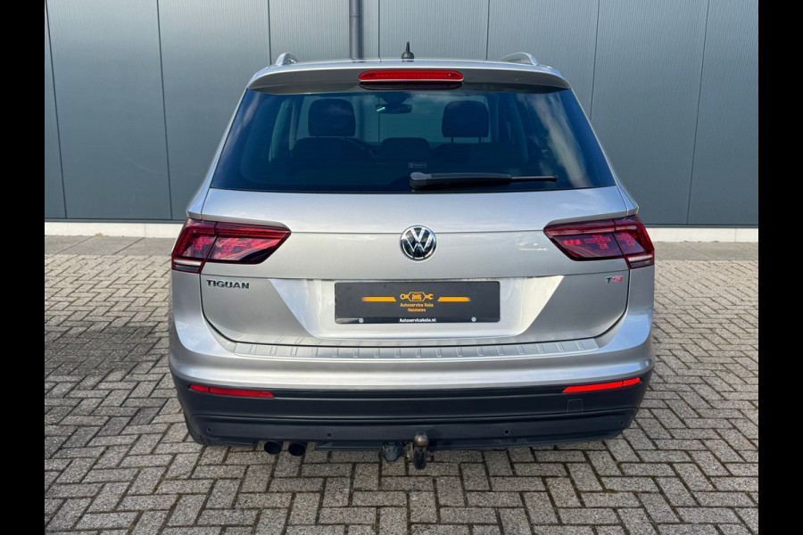 Volkswagen Tiguan 1.4 TSI ACT Connected Series * Cruise * Trekhaak * AppleCarPlay * Visueel cockpit *