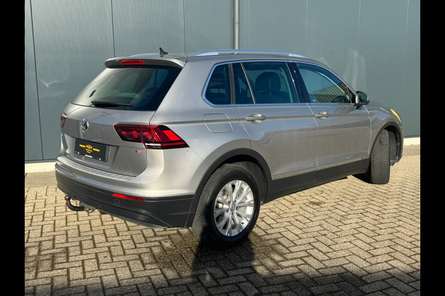 Volkswagen Tiguan 1.4 TSI ACT Connected Series * Cruise * Trekhaak * AppleCarPlay * Visueel cockpit *