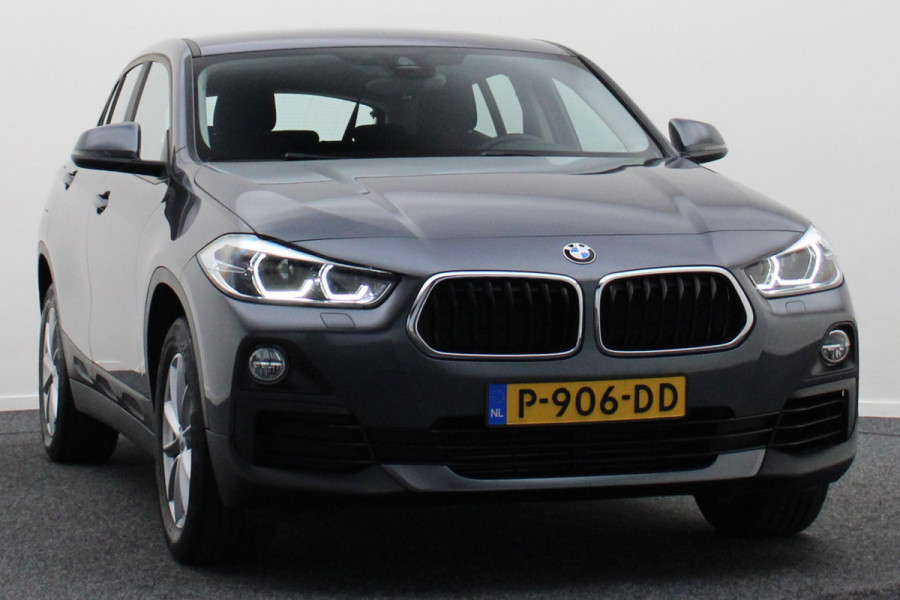 BMW X2 sDrive20i High Executive Automaat LED, Navigatie, Stoelverwarming, Cruise, Climate, Intelligent Safety, Trekhaak