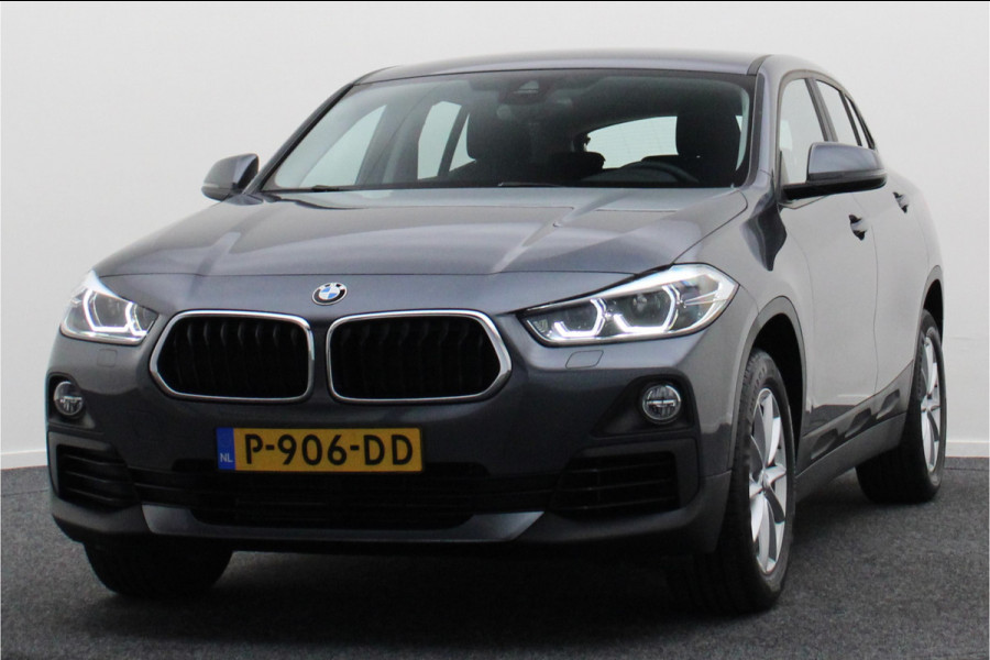 BMW X2 sDrive20i High Executive Automaat LED, Navigatie, Stoelverwarming, Cruise, Climate, Intelligent Safety, Trekhaak